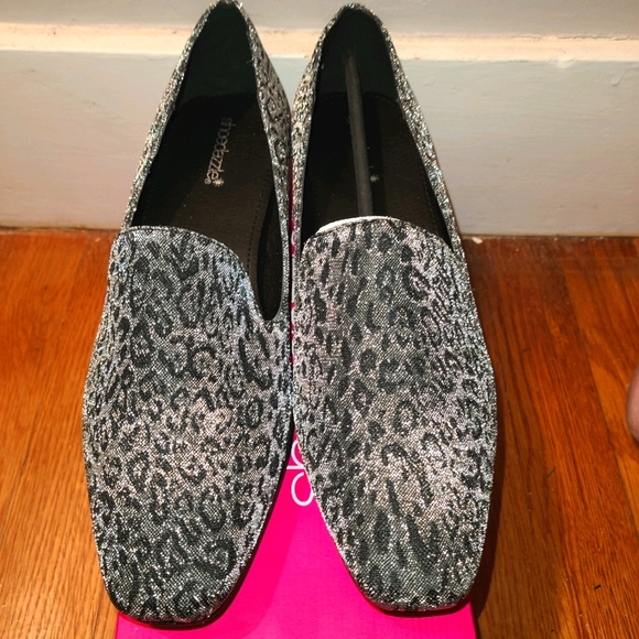 Women's Leopard Print Loafers - Picture 1 of 4